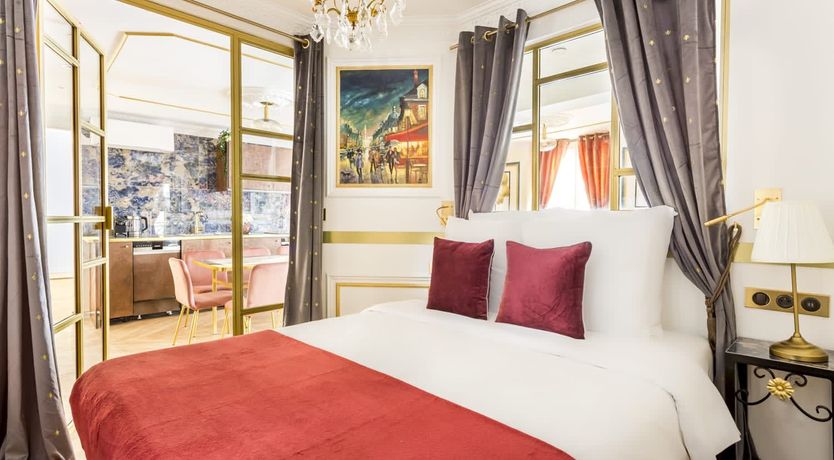 Photo of Louvre Royal