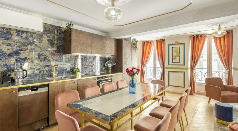 Photo of Louvre Royal