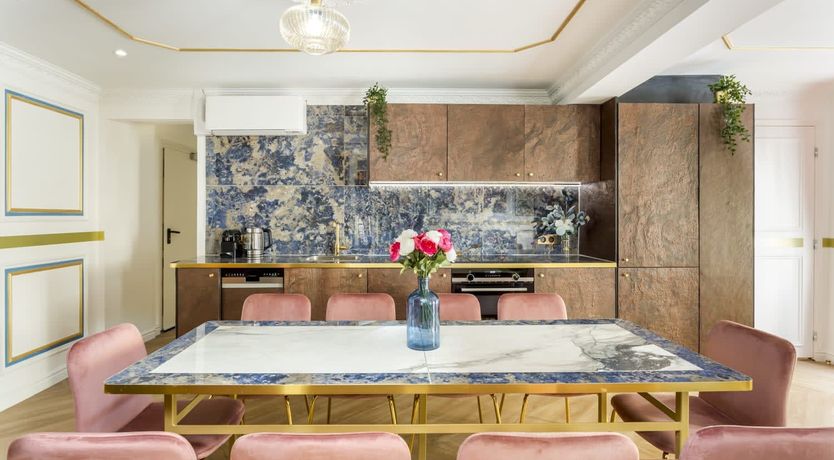 Photo of Louvre Royal