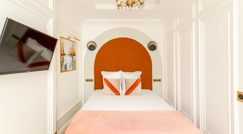 Photo of Renoir's Vault