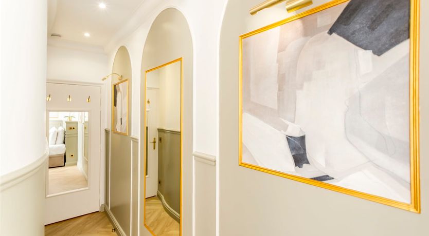 Photo of Renoir's Vault