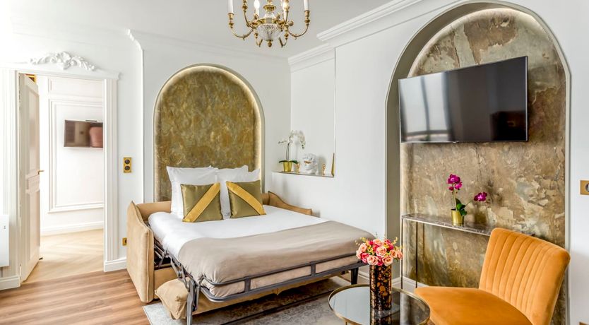 Photo of Renoir's Vault