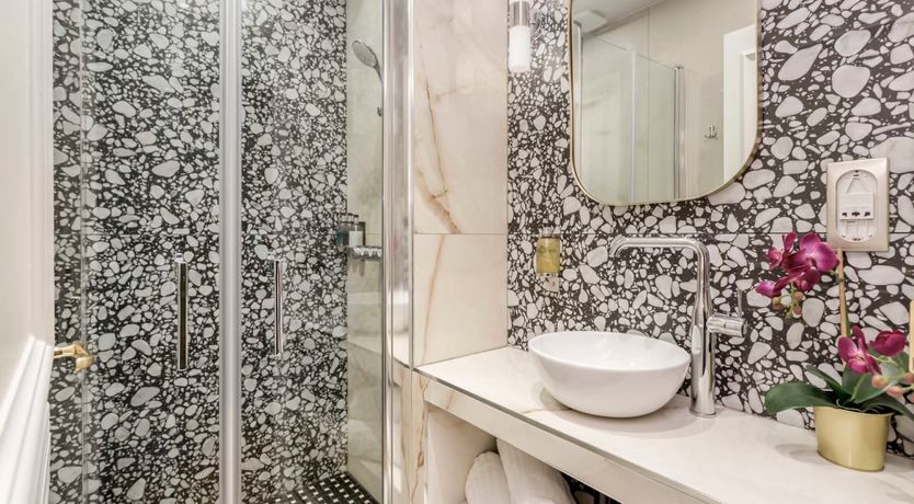 Photo of Renoir's Vault