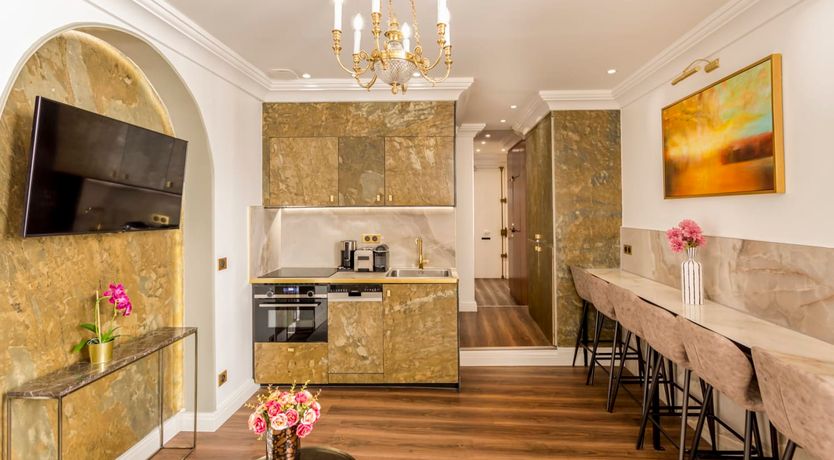 Photo of Renoir's Vault