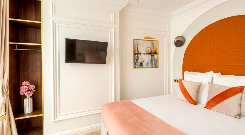 Photo of Renoir's Vault