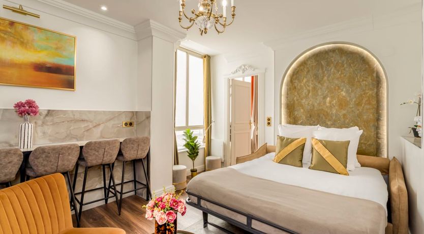 Photo of Renoir's Vault