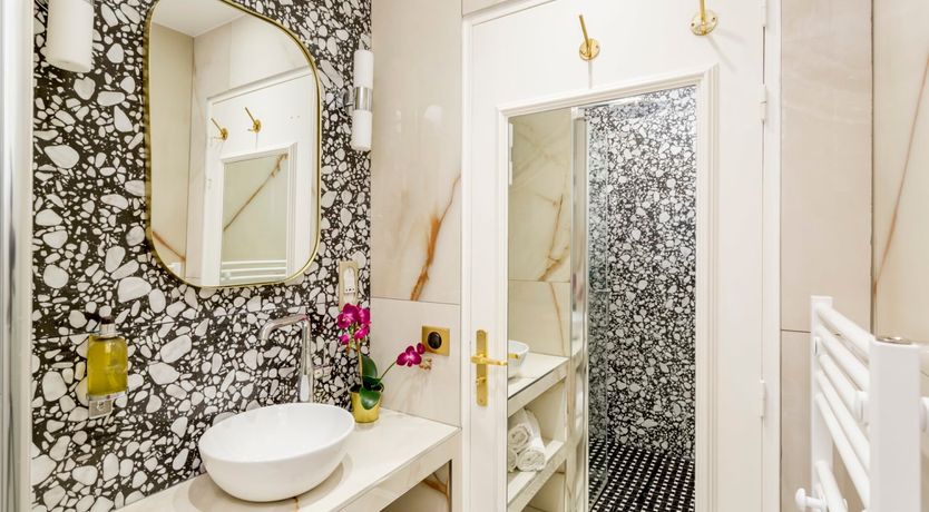 Photo of Renoir's Vault