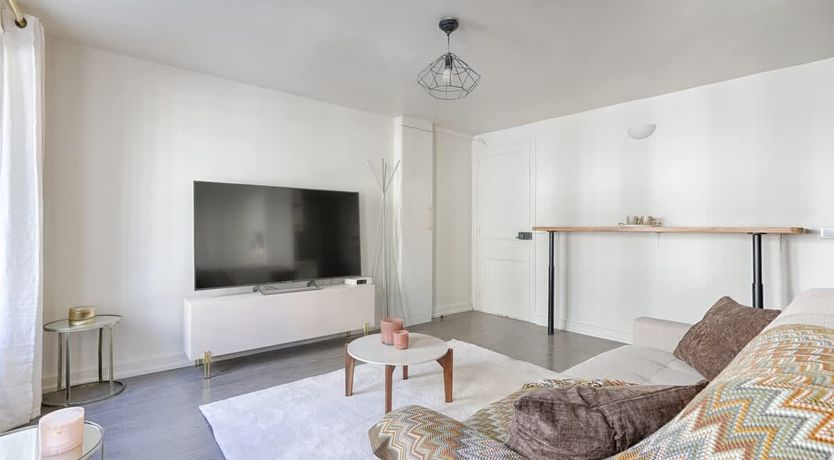 Photo of Noble Avenue