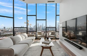 Chicago Chateau Holiday Home