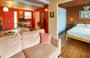 Sunburst Escape Holiday Home