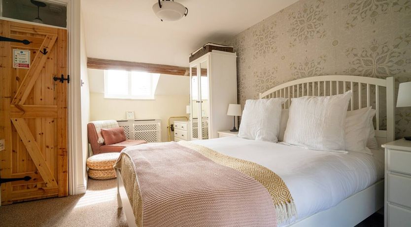 Photo of Golden Valley Manor