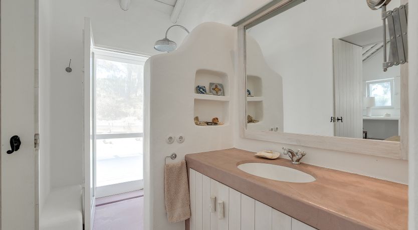 Photo of Rustic & Calm