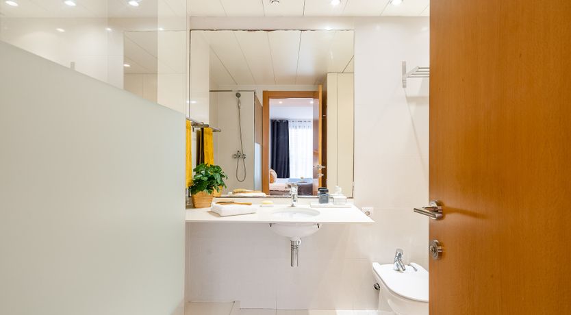 Photo of Daisy Kisses