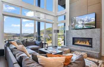 Summit Haven Holiday Home