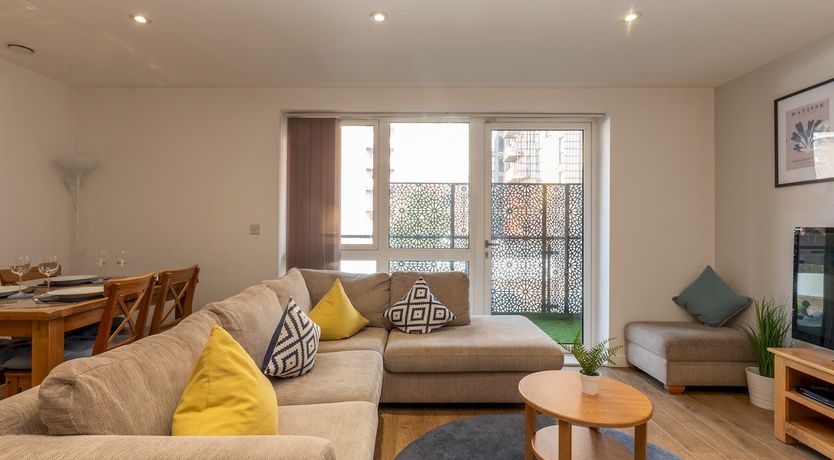 Photo of A Green House