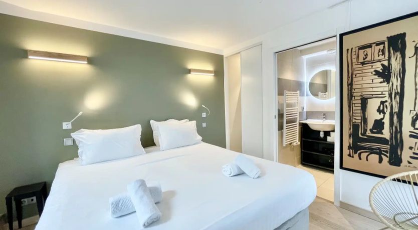 Photo of Wonderful Avenue