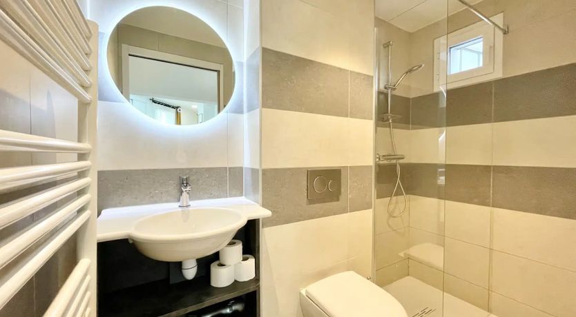 Photo of Wonderful Avenue