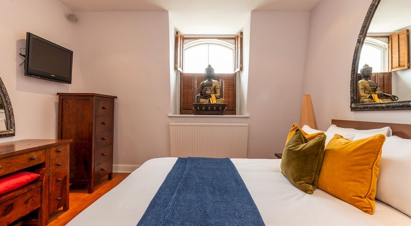 Photo of Regal Circle