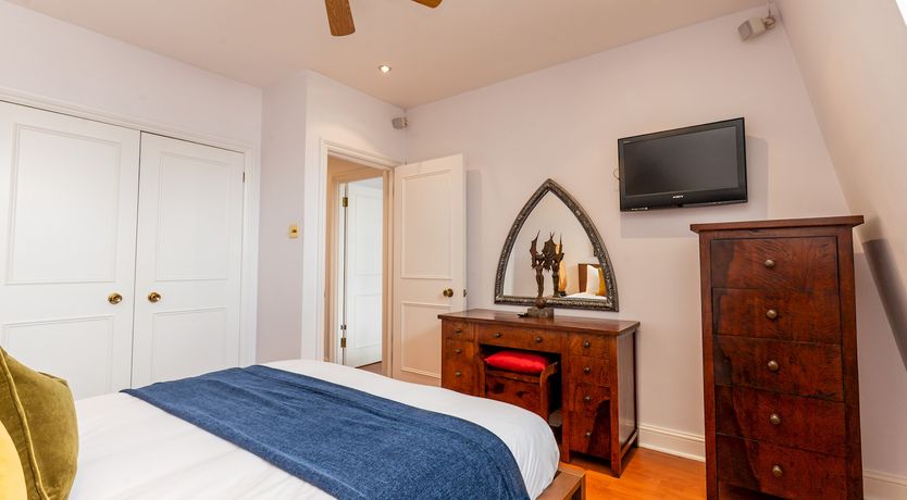 Photo of Regal Circle