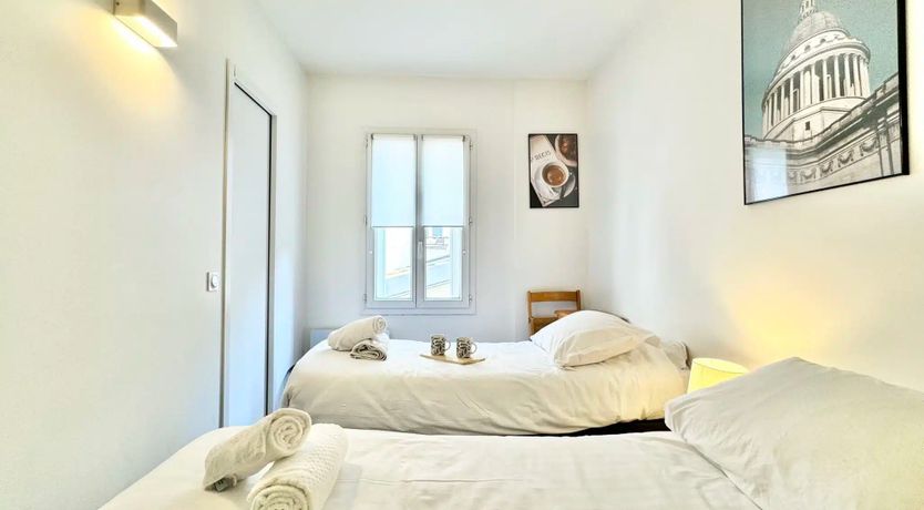 Photo of Elegant Avenue