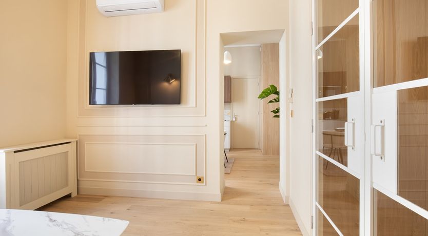 Photo of Parisian Vista