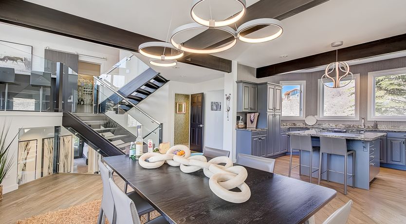 Photo of High Summit Hideaway