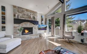 Photo of High Summit Hideaway