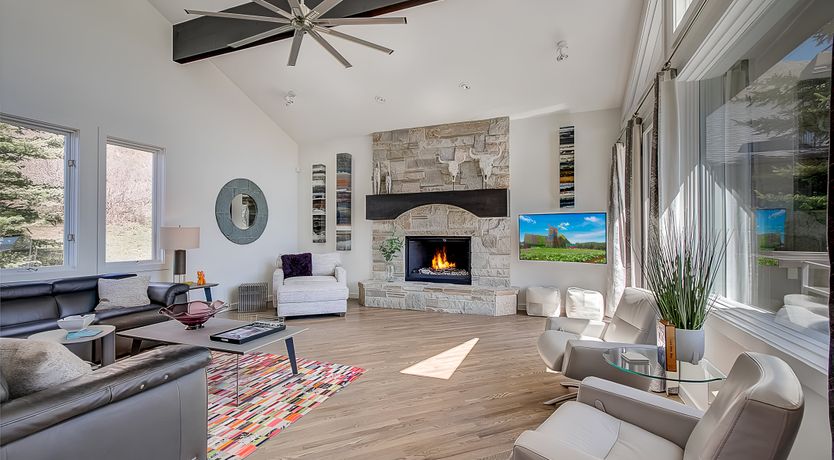 Photo of High Summit Hideaway