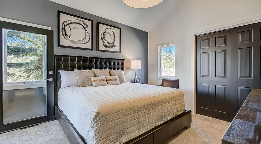 Photo of High Summit Hideaway