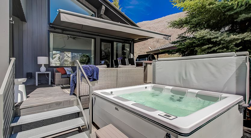 Photo of High Summit Hideaway