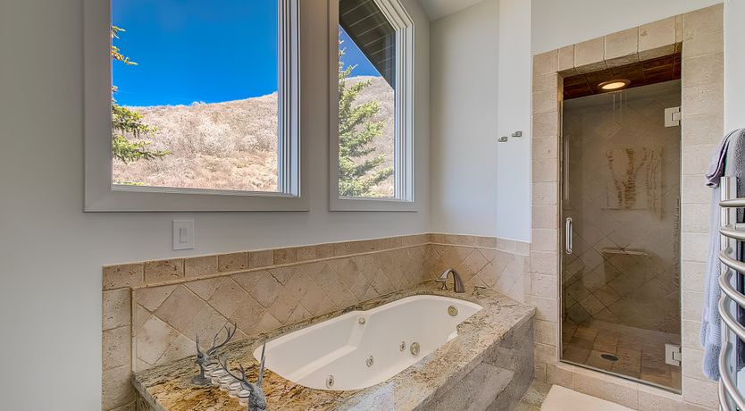 Photo of High Summit Hideaway