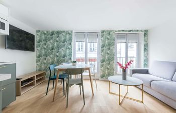 Parisian Passage Holiday Home