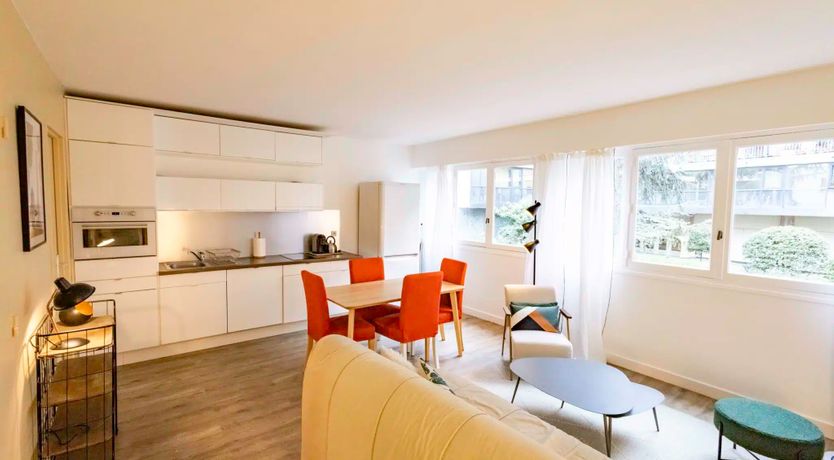 Photo of Elegant District