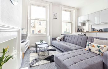 The Heart of Cheltenham Holiday Home