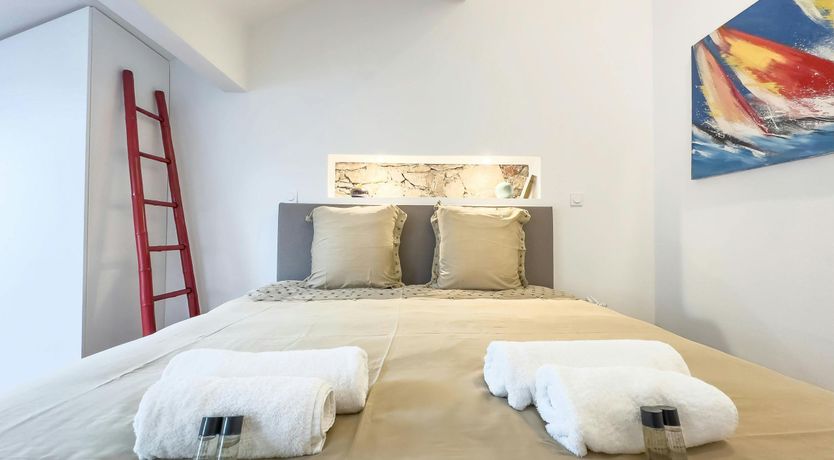 Photo of Cannes City Vistas