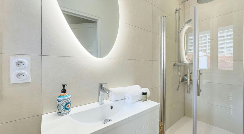 Photo of Cannes City Vistas