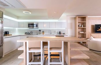 Ocean's Dawn Holiday Home