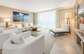 Oceanic Azure Holiday Home