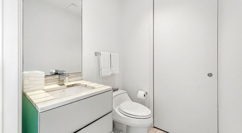 Photo of Miami Jewel