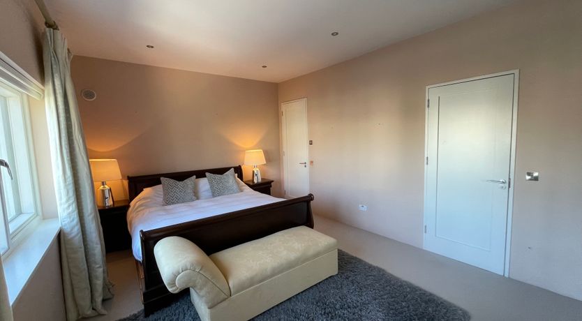 Photo of Bright and spacious luxury house in Dublin City centre