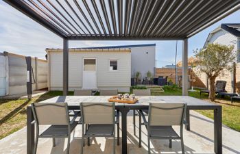 Maison Edgar Luce Holiday Home