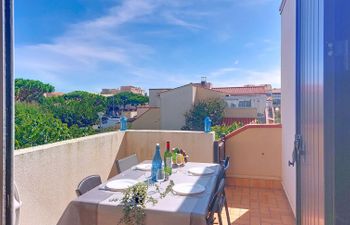 Les Supers Marines Holiday Home