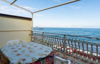 Casa sul Mare Holiday Home