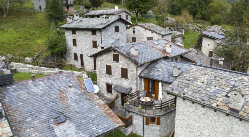 Photo of Val di Mello Mountain Flat