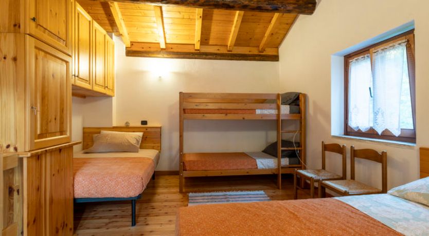 Photo of Val di Mello Mountain Flat