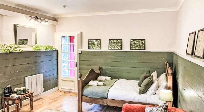 Photo of Highland Garden Room