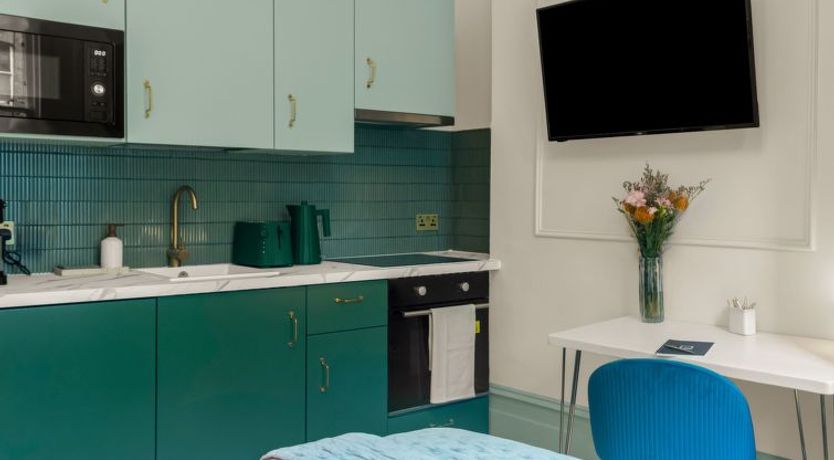 Photo of Kensington Studio Apartment 2