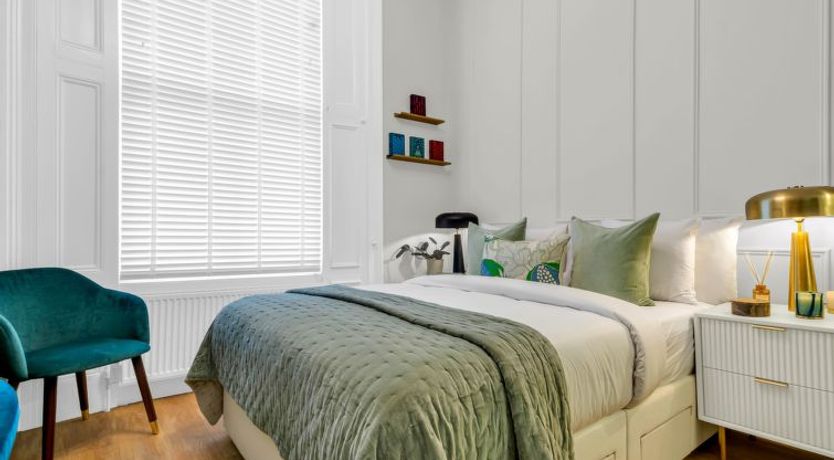 Photo of Kensington Studio Apartment 2