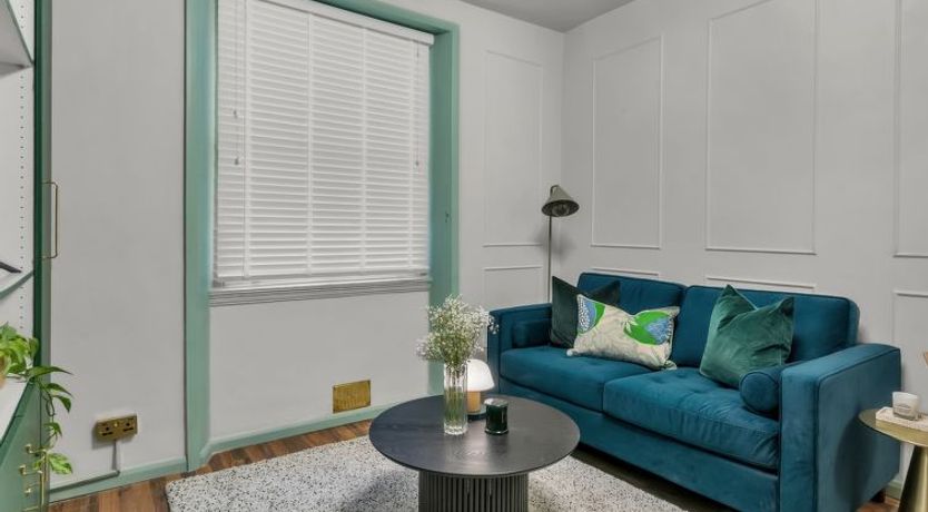Photo of Kensington 1 bedroom apt Apartment 4