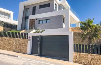 Villa perla Holiday Home